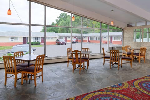 Americas Best Value Inn Geneva Motel in Geneva