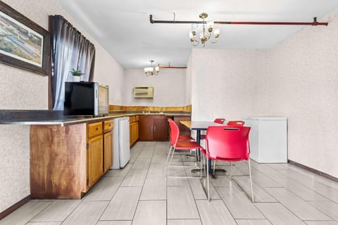 Rodeway Inn Lexington West Hotel in Tennessee