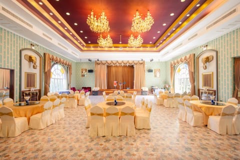 Erawan Hotel Hotel in Khok Kloi