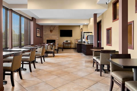 Best Western Paradise Inn Hotel in Champaign