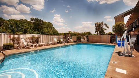 Quality Inn & Suites West Helena Hotel in West Helena