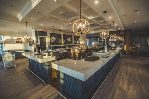 Prestige Oceanfront Resort Hotel in Vancouver Island