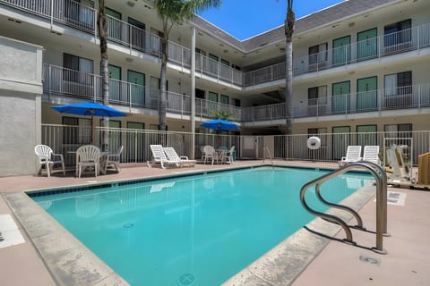 Beachside Inn Anaheim Hotel in Buena Park