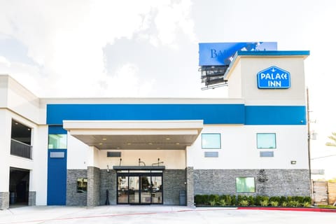 Palace inn Blue IAH Inn in Humble