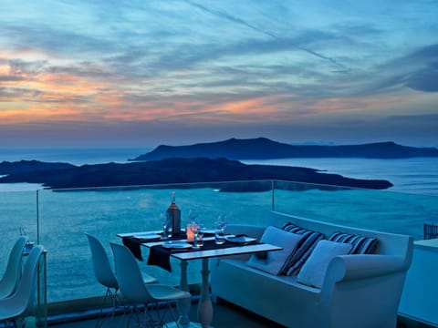 Caldera's Lilium Villas Resort in Mesaria