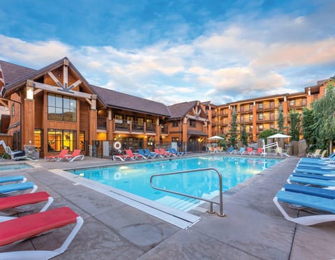 WorldMark Chelan Lake House Hotel in Chelan (In Town)