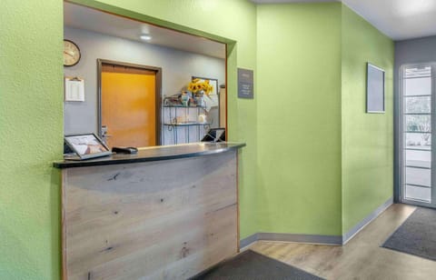 Extended Stay America Select Suites - Wilmington - West Hotel in Wilmington