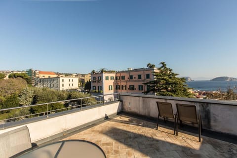 Villa Avellino Historic Residence Apartment hotel in Pozzuoli