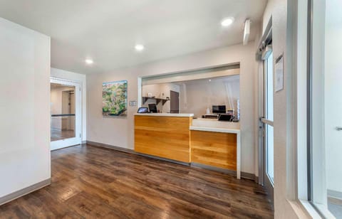 Extended Stay America Select Suites - Deerfield Beach Hotel in Deerfield Beach