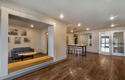 Extended Stay America Select Suites - Tampa - Brandon - East Hotel in Brandon