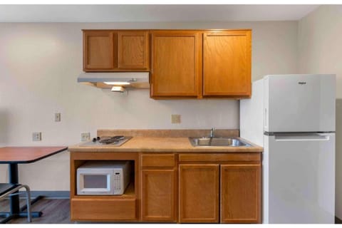 Studio 6 Extended Stay Birmingham  Pelham  AL Hotel in Pelham