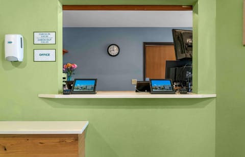 Extended Stay America Select Suites - Kalamazoo - West Hotel in Kalamazoo