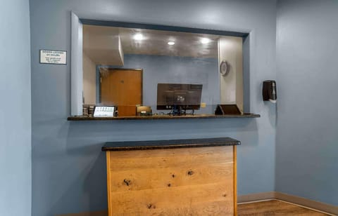 Extended Stay America Select Suites - Tallahassee - Northwest Hotel in Tallahassee