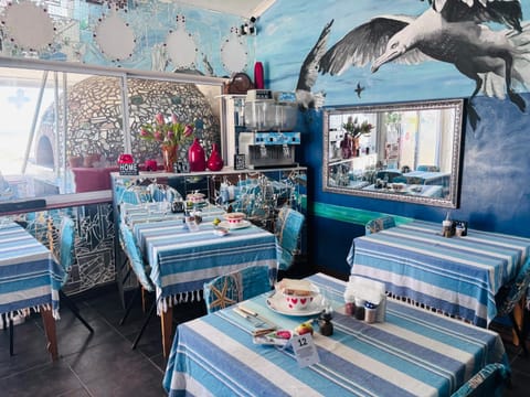 Cape Capsules Hotel in Cape Town