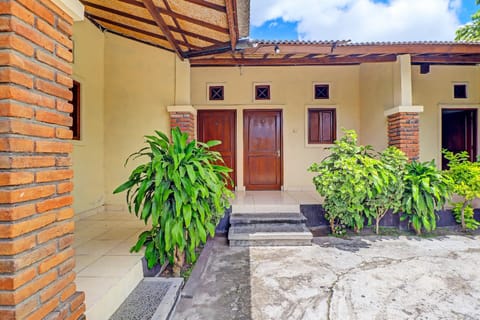 OYO 91724 Penginapan Pondok Asri Hotel in North Kuta