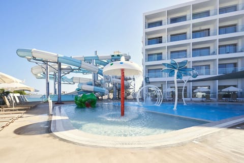 Swimming pool [kids]