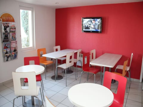 Coffee shop