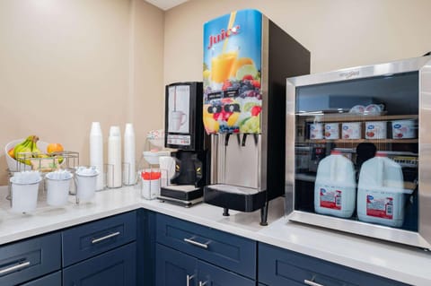 Super 8 by Wyndham Joliet Hotel in Joliet