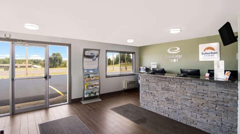 Suburban Studios Portage Hotel in Portage