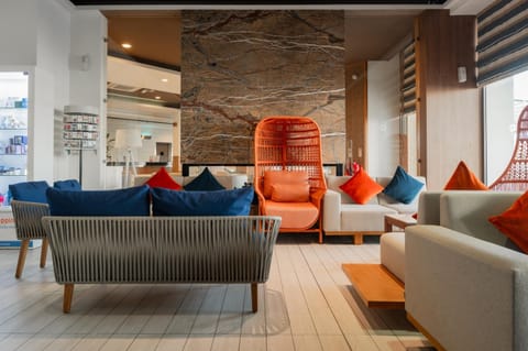 db Seabank Resort + Spa All Inclusive Hotel in Malta