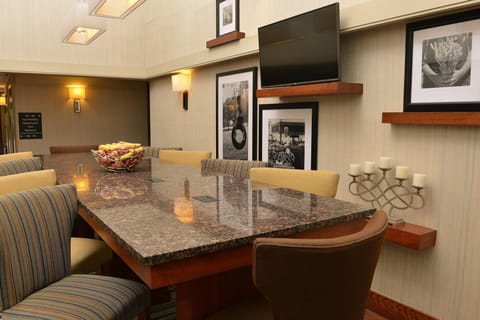 Hampton Inn Springfield-South Hotel in Springfield