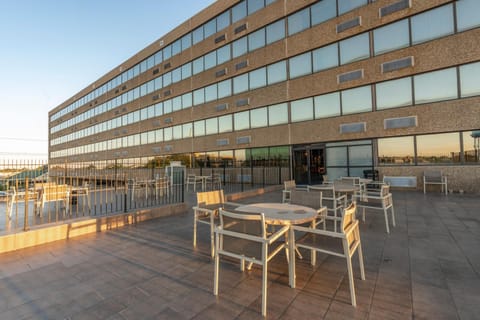 Comfort Inn & Suites At Copeland Tower Hotel in Metairie