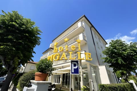 HOTEL PIGALLE Hotel in Forte dei Marmi