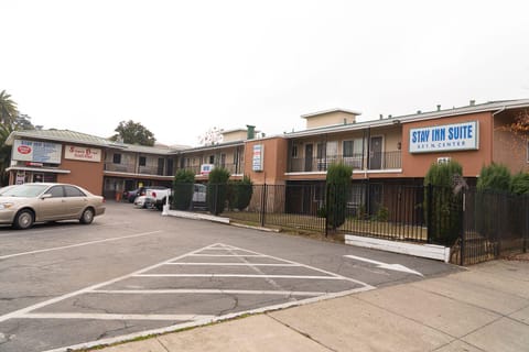 stayinnsuite  Motel in Stockton