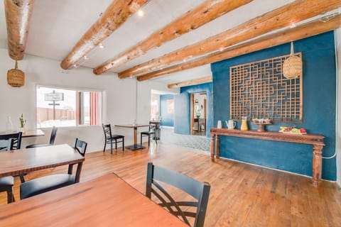 Desert Flower Boutique Hotel Hotel in Ranchos De Taos