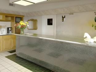 Delux Inn Hotel in Cleburne