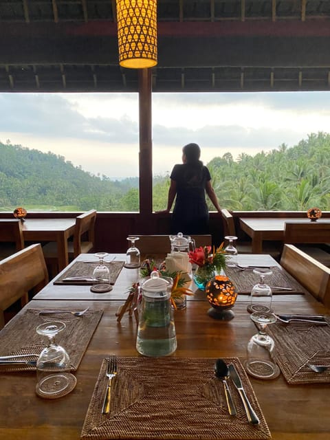 Clove Tree Hill Resort in East Selemadeg