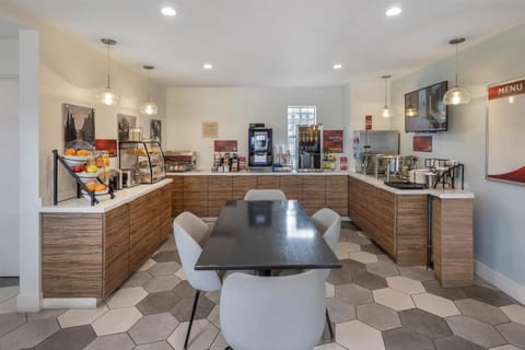 Best Western Plus Executive Suites Hotel in Atherton