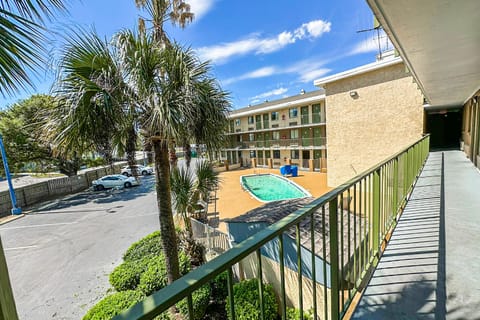 OYO Hotel Mobile, AL I-65 at Airport Blvd Hotel in Mobile