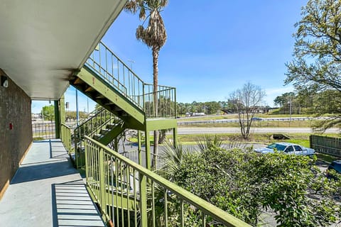 OYO Hotel Mobile, AL I-65 at Airport Blvd Hotel in Mobile