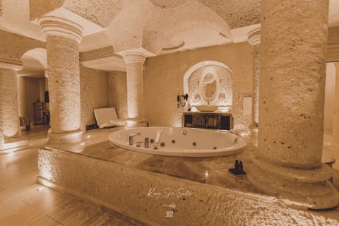 Nino Cave Suite Hotel in Kayseri, Türkiye