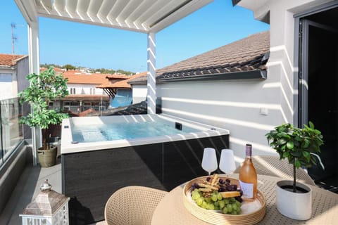 Evitel Luxury Living Apartment hotel in Chaniotis