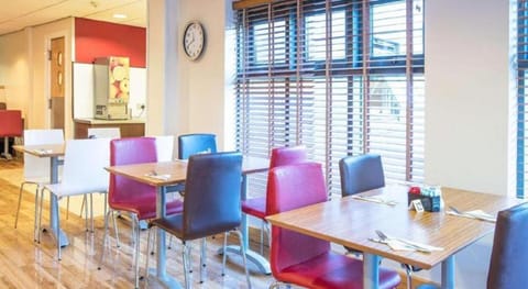 Travelodge Glasgow Airport Hotel in Paisley