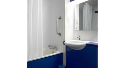 Travelodge Glasgow Airport Hotel in Paisley