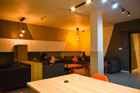 Onefam Les Corts  Hostel in L'Hospitalet de Llobregat