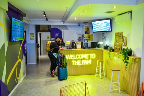 Onefam Les Corts  Hostel in L'Hospitalet de Llobregat