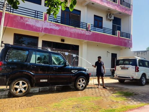 Collection O Hotel Abhishek Inn Hotel in Jaipur