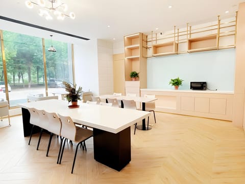 VX Hotel Tianjin Wuqing District Yongyang West Road Florentia Village Hotel in Tianjin