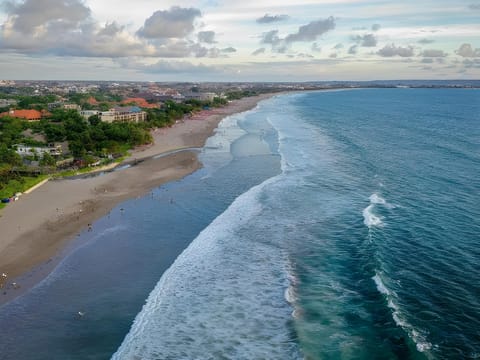Cove Renata Seminyak Hotel in Kuta