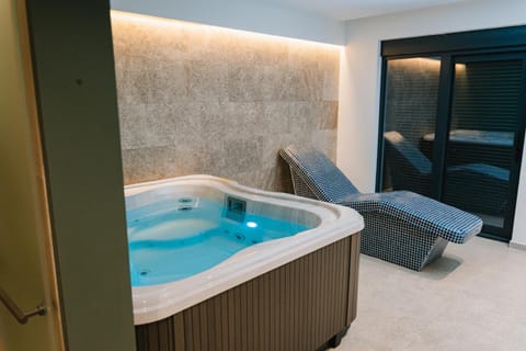 Allure Apartment hotel in Budva