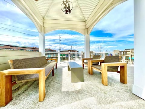 Beach House Dewey Hotel in Dewey Beach