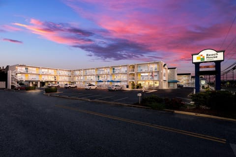 Beach House Dewey Hotel in Dewey Beach