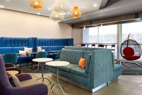 Tru by Hilton Wisconsin Dells Hotel in Lake Delton