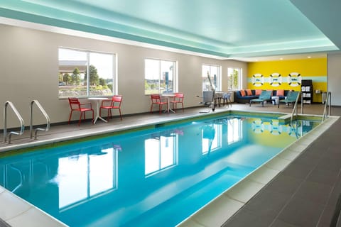 Tru by Hilton Wisconsin Dells Hotel in Lake Delton