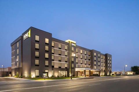 Home2 Suites by Hilton Milwaukee West Hotel in West Allis