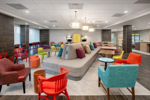 Shared lounge/TV area